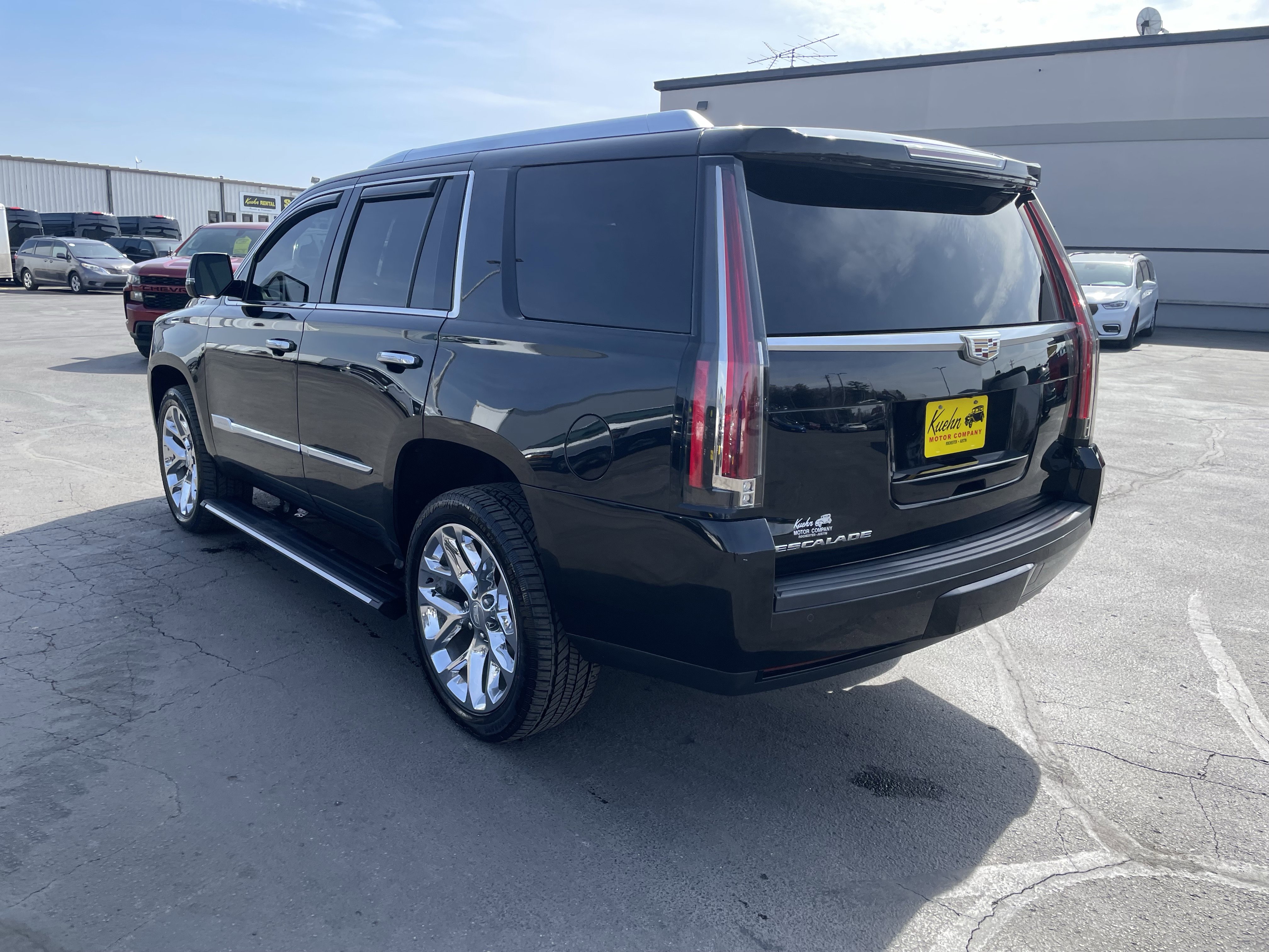 Used 2016 Cadillac Escalade Platinum image 6