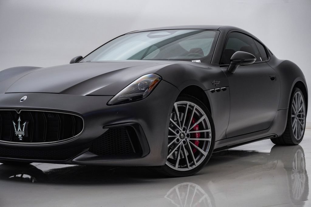 Certified 2024 Maserati GranTurismo Trofeo AWD/4WD image 2