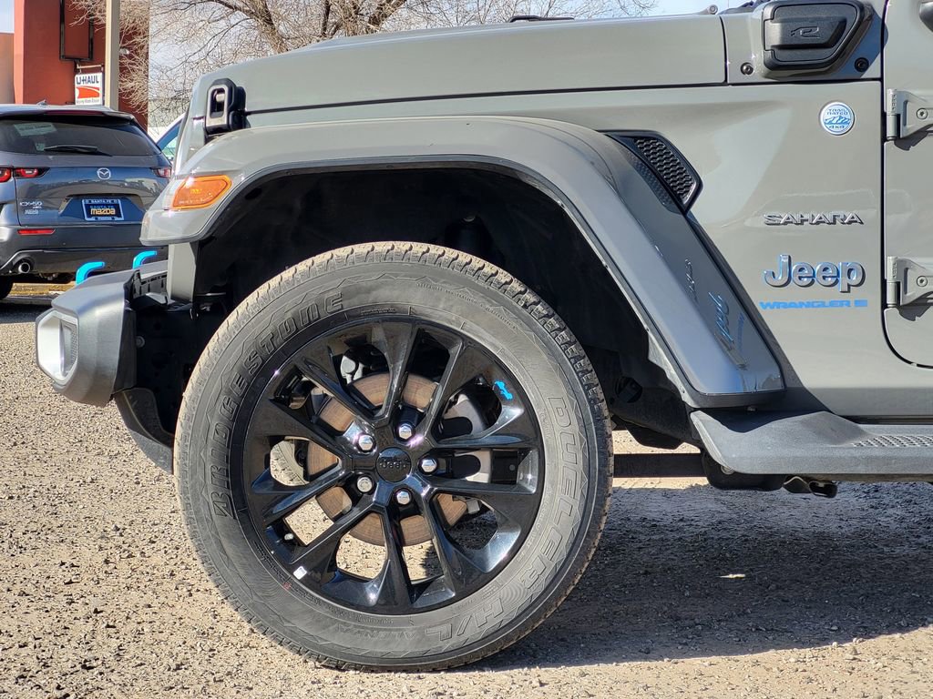 Used 2023 Jeep Wrangler Sahara w/ Cold Weather Group image 9