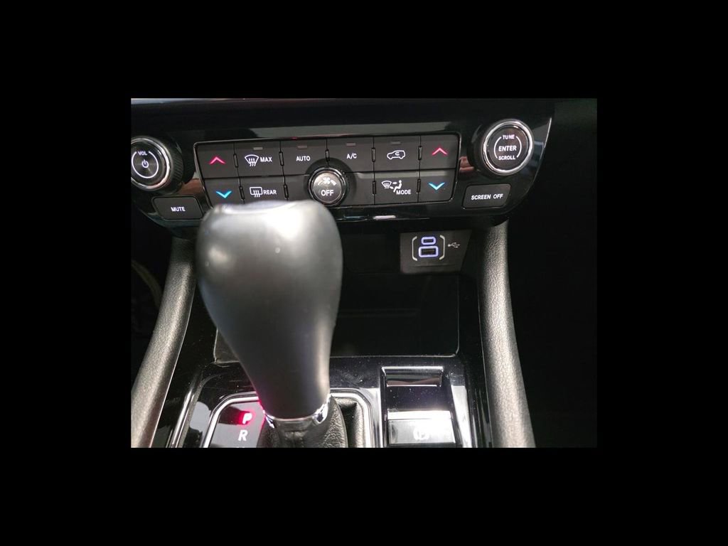 Used 2023 Jeep Compass Limited w/ Sun and Sound Group AWD/4WD image 23