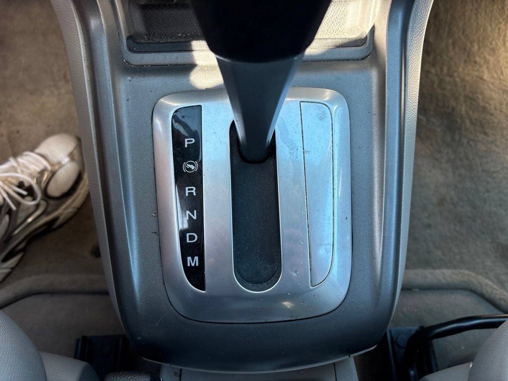 Used 2009 Saturn Vue XR FWD image 25