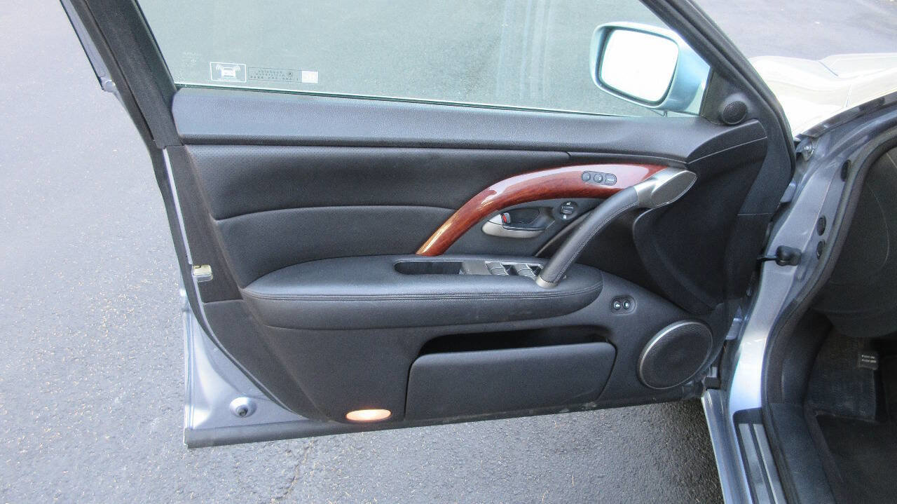 Used 2005 Acura RL AWD/4WD image 12