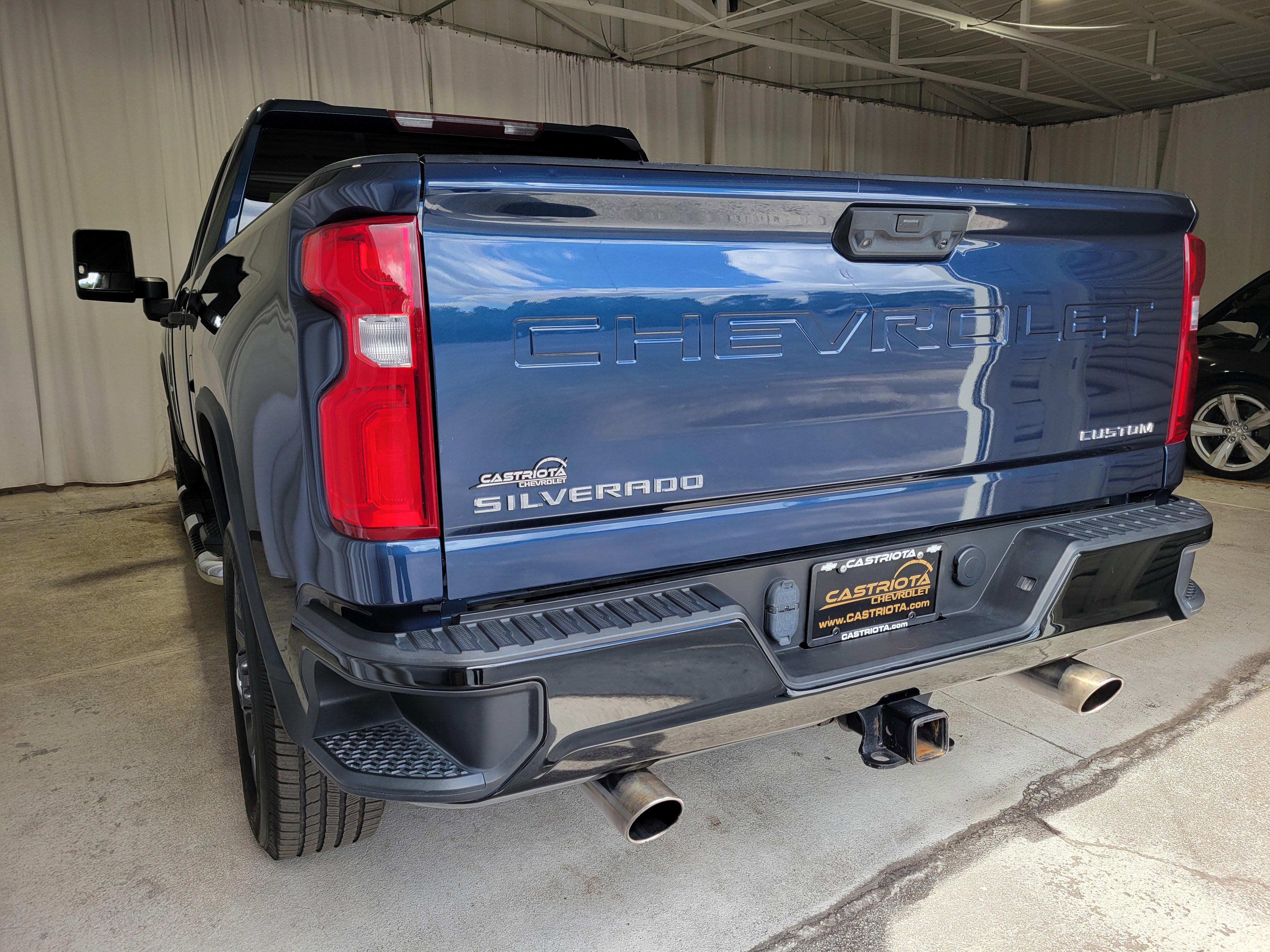 Used 2021 Chevrolet Silverado 2500 Custom w/ Custom Value Package image 12