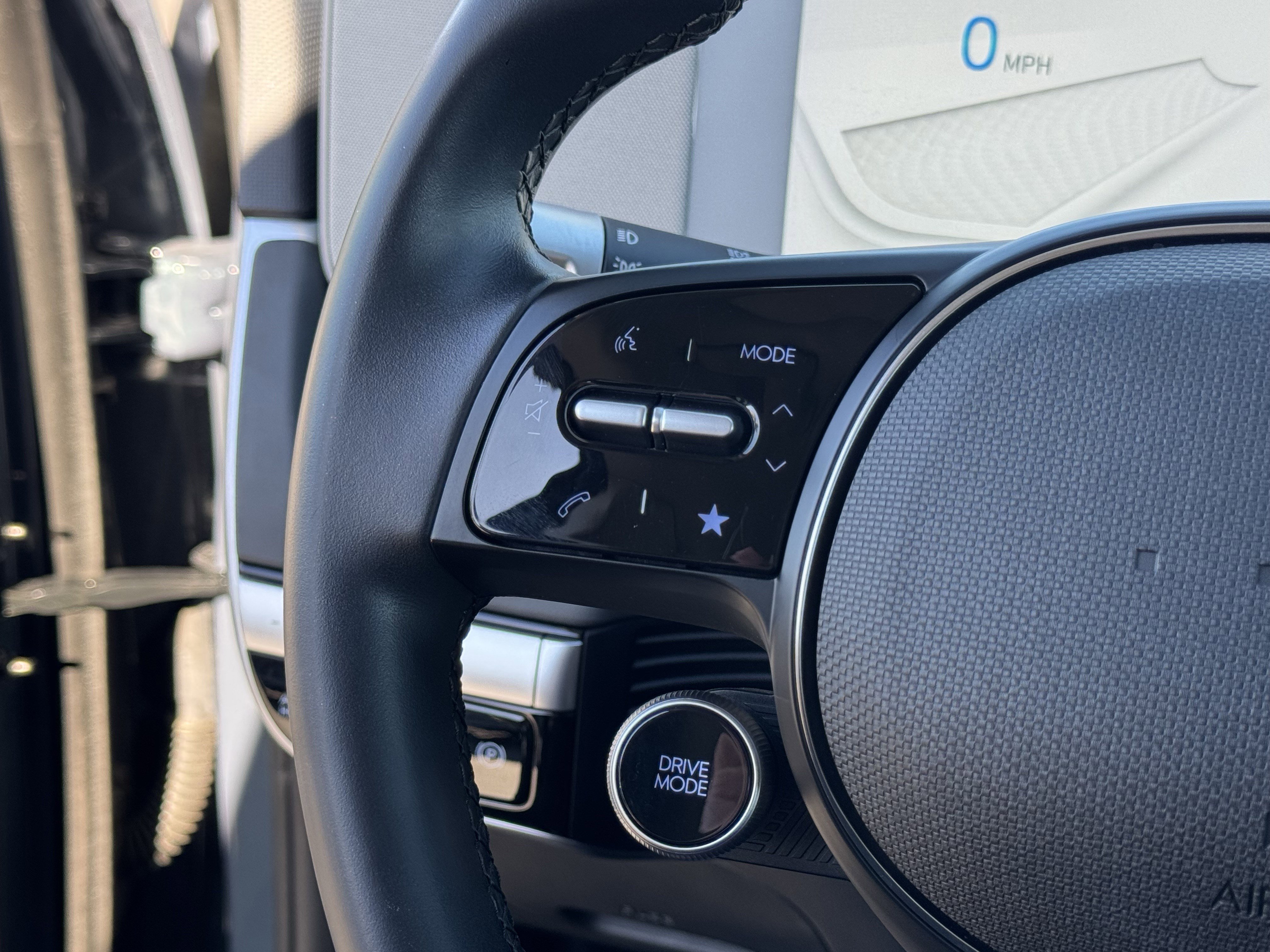 Used 2024 Hyundai Ioniq 5 SE image 21