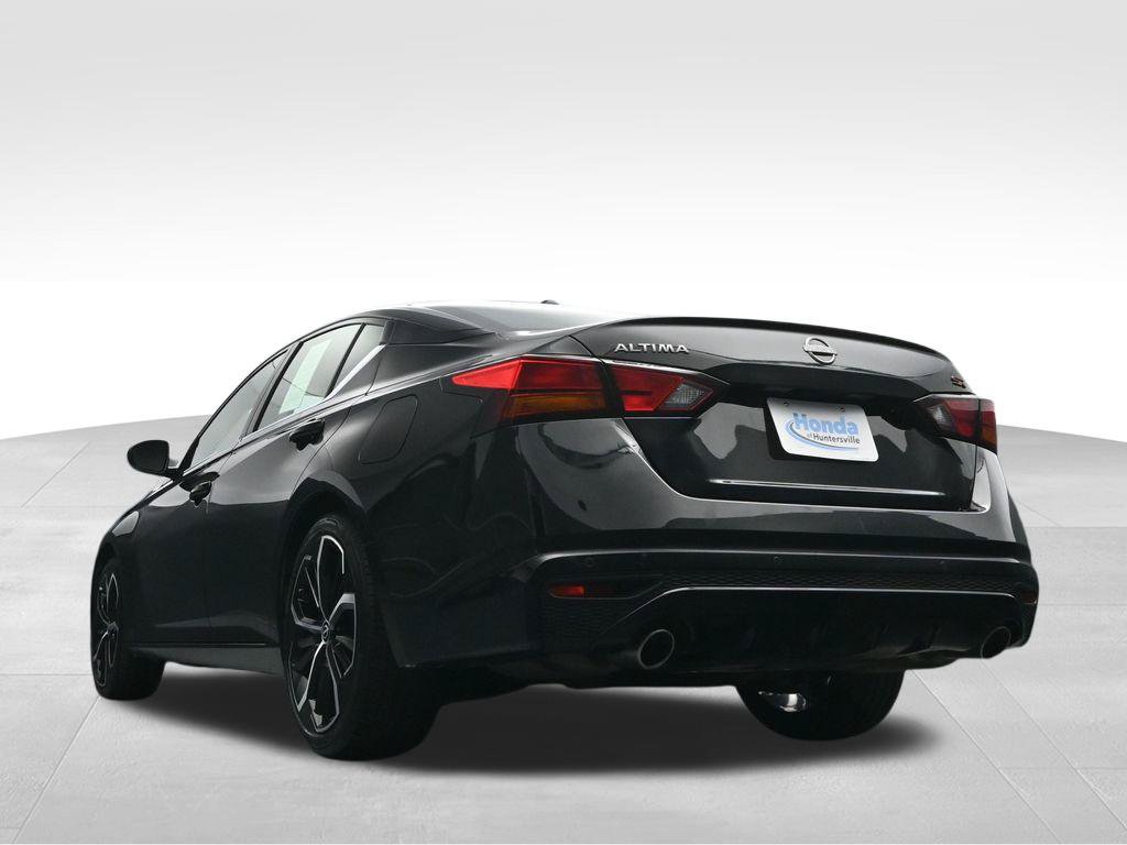 Used 2025 Nissan Altima 2.5 SR FWD image 38