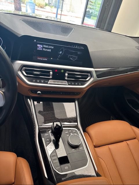 Used 2023 BMW 430i Coupe w/ M Sport Package RWD image 9