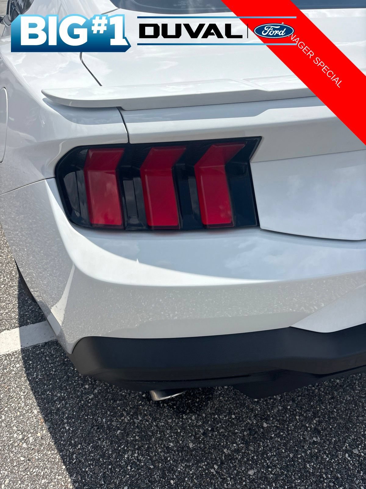 Used 2025 Ford Mustang GT RWD image 8