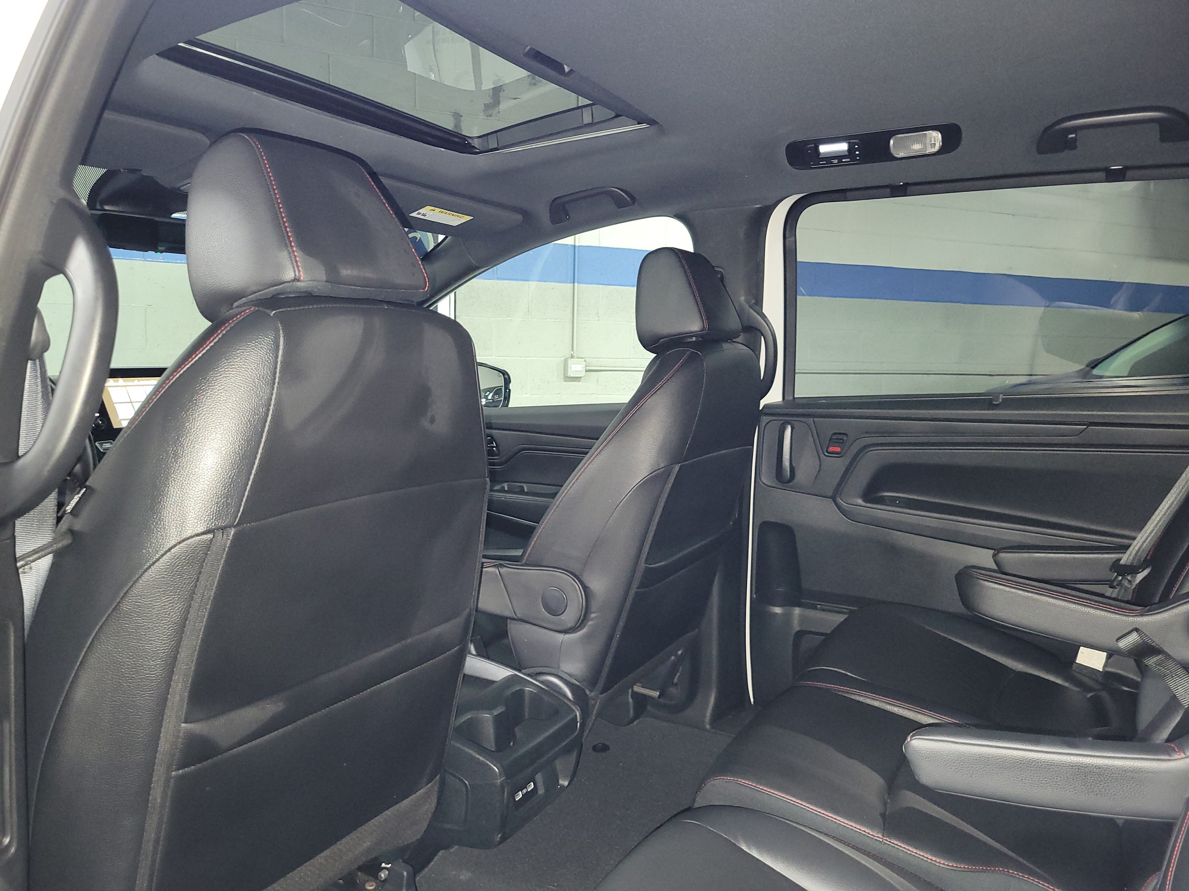 Used 2023 Honda Odyssey Sport image 17