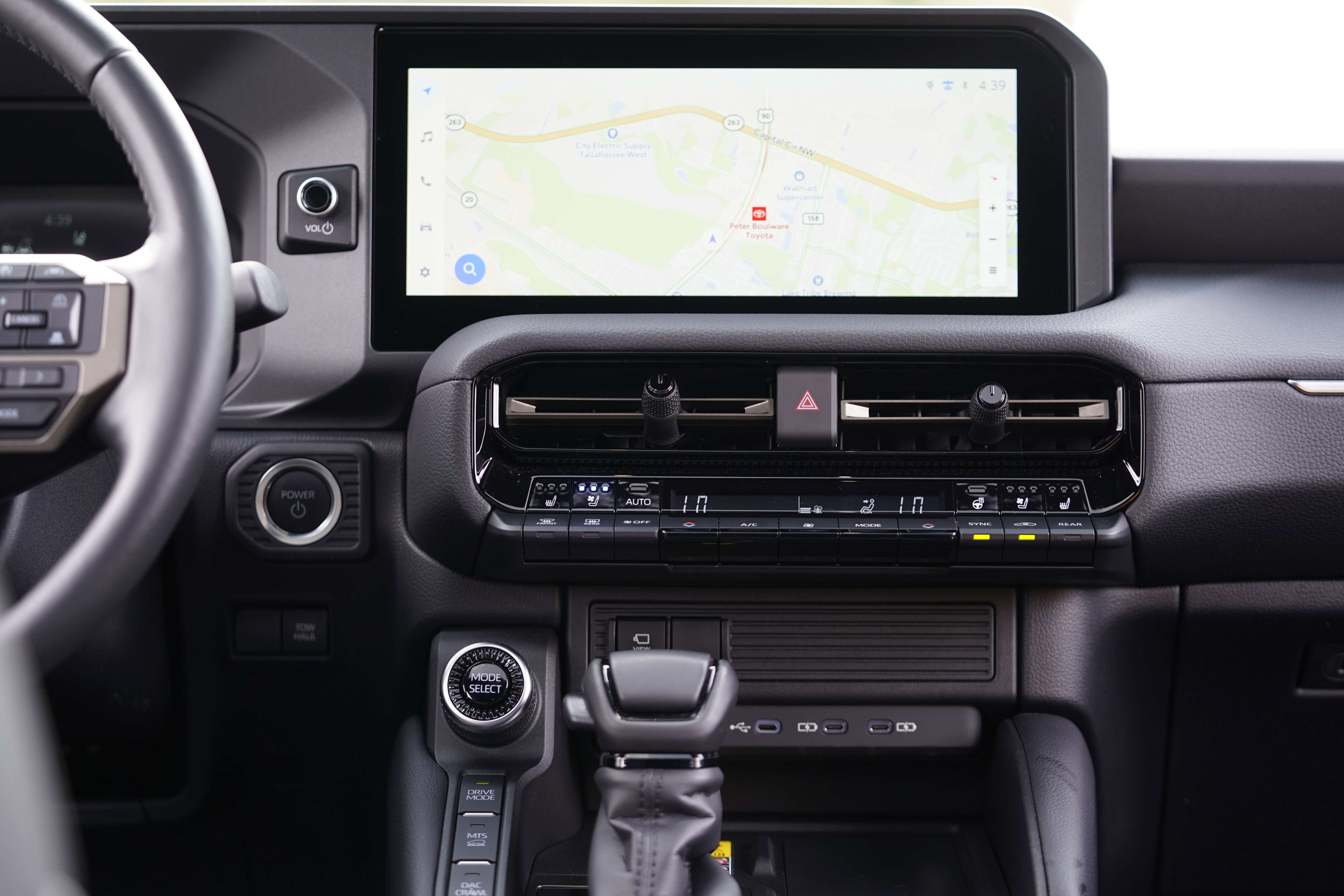 Used 2024 Toyota Land Cruiser image 27