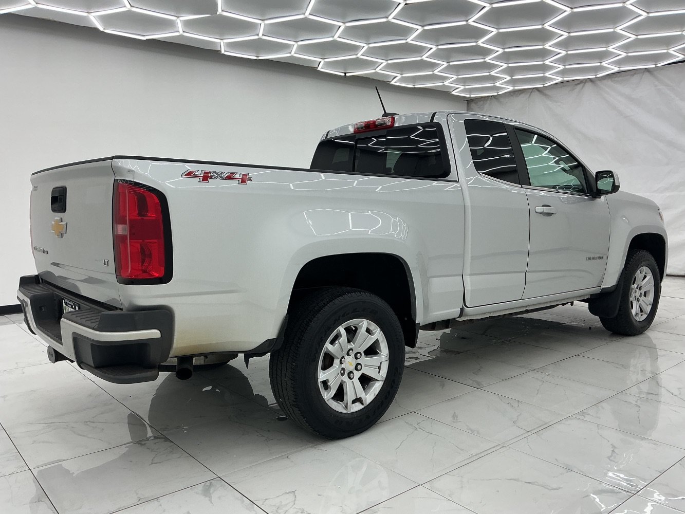 Used 2018 Chevrolet Colorado LT w/ LT Convenience Package AWD/4WD image 11