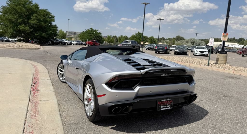 Used 2018 Lamborghini Huracan LP 580-2 RWD image 7