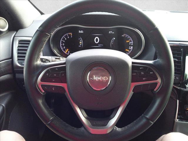 Used 2020 Jeep Grand Cherokee Laredo w/ Laredo X Package RWD image 19