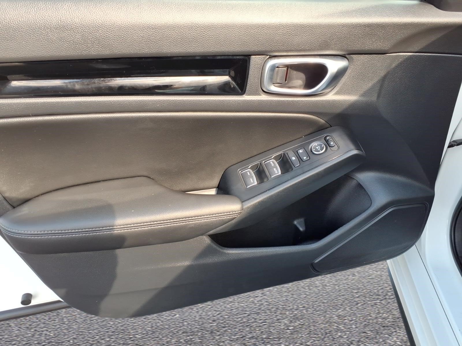 Certified 2024 Honda Civic EX-L image 15