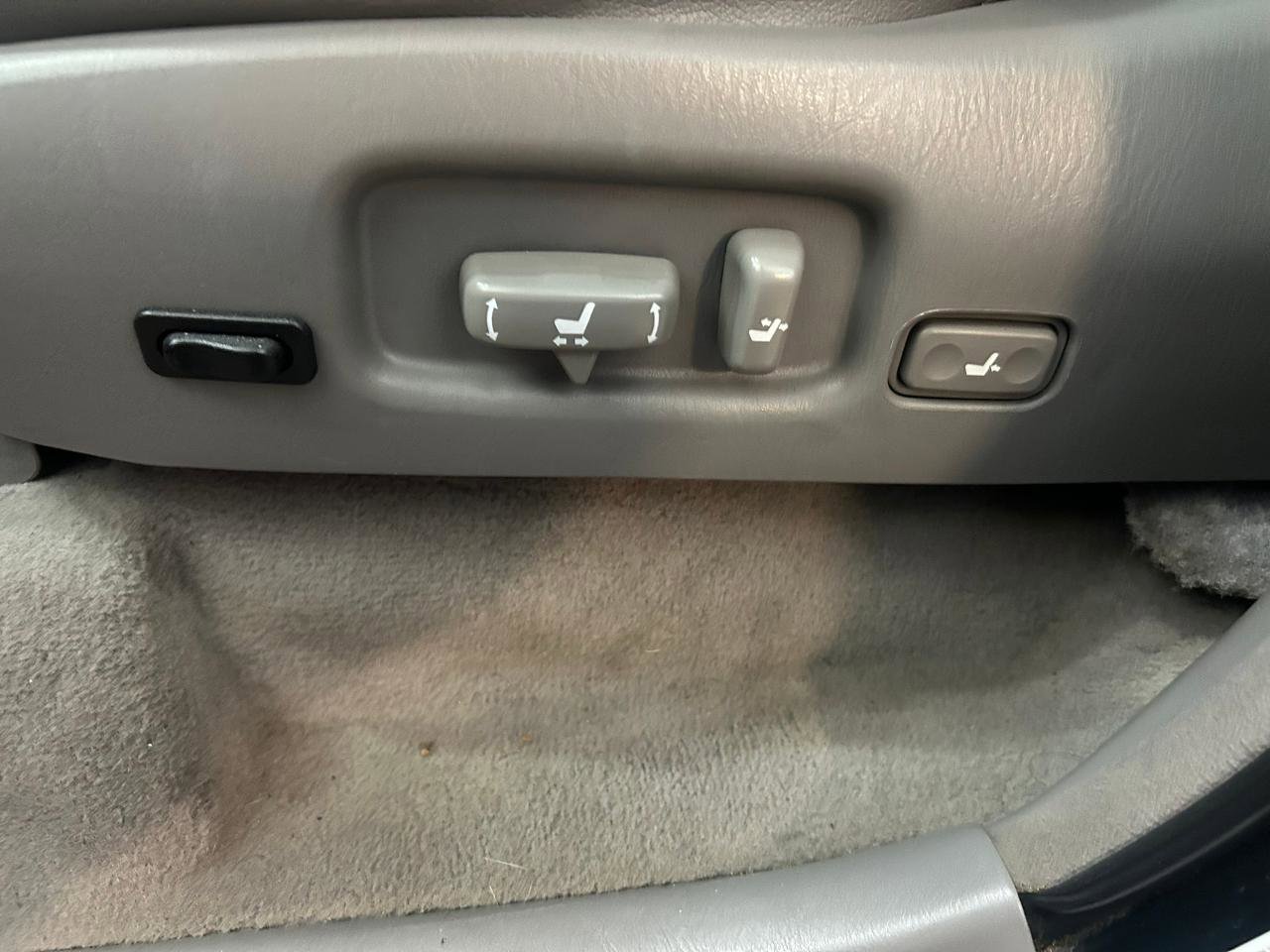 Used 2006 Lexus LX 470 4WD image 18