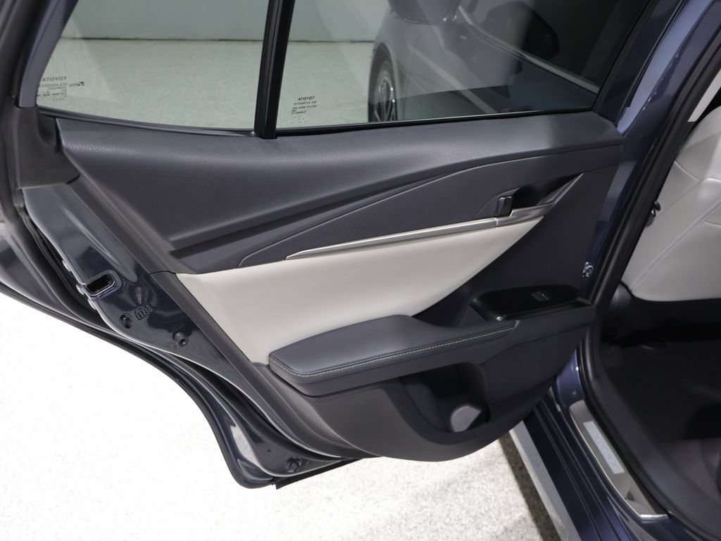 Used 2026 Toyota Camry XLE w/ Premium Plus Package FWD image 20