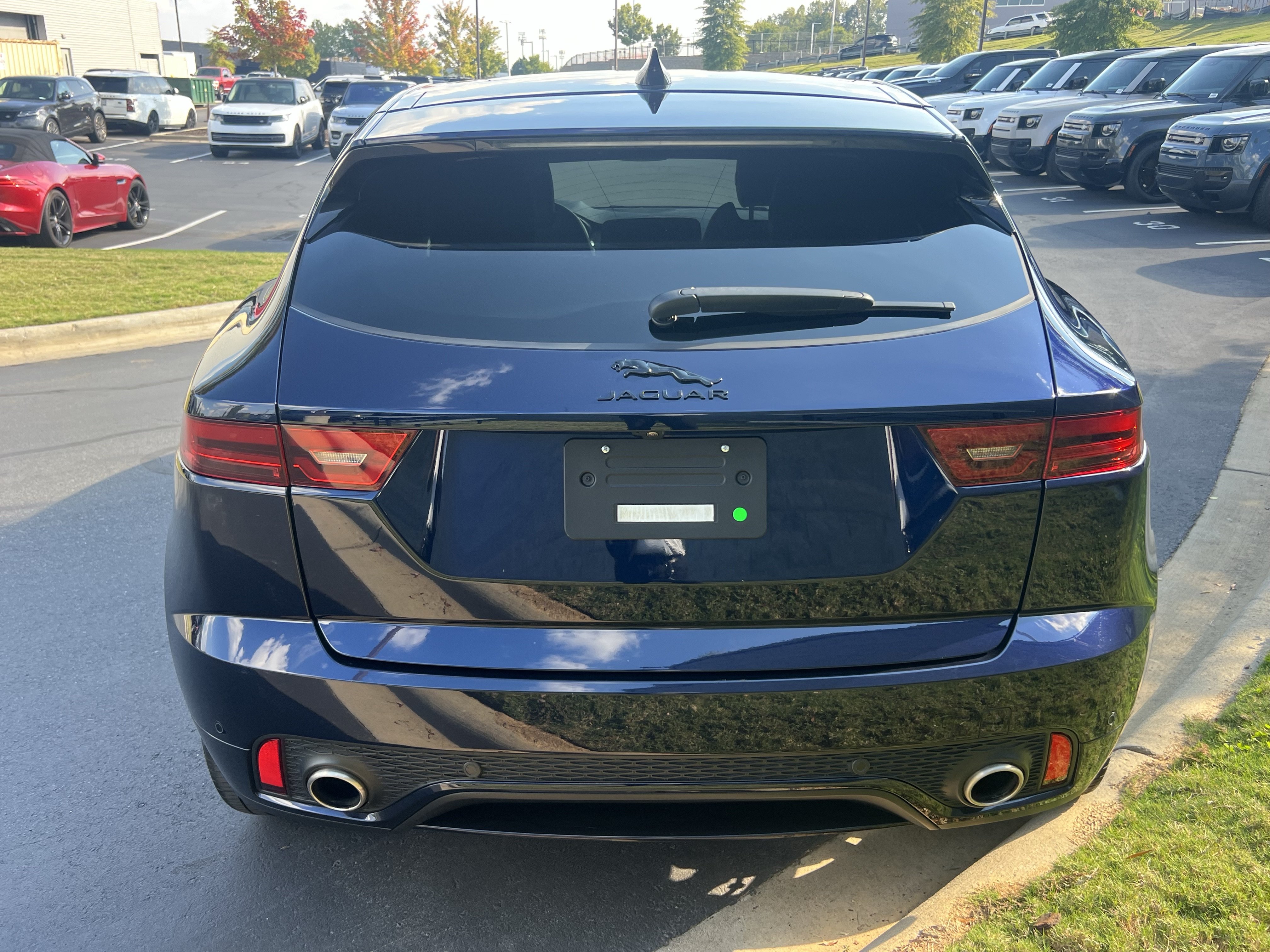 Certified 2024 Jaguar E-PACE R-Dynamic SE AWD/4WD image 6