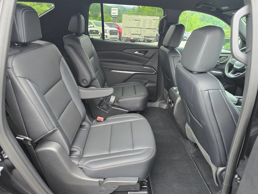New 2026 Chevrolet Traverse LT w/ Midnight/Sport Edition FWD image 26