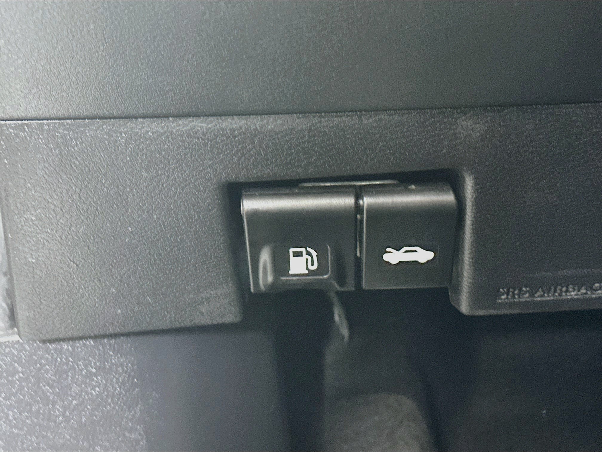 Used 2024 Nissan Versa SV FWD image 16