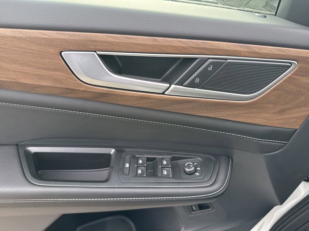 New 2026 Volkswagen Atlas SE image 17