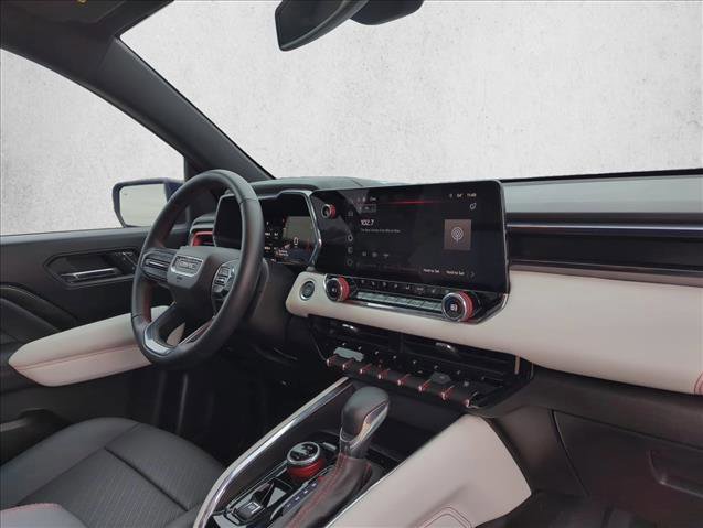 Used 2024 GMC Canyon AT4X w/ AT4X AEV Edition image 23