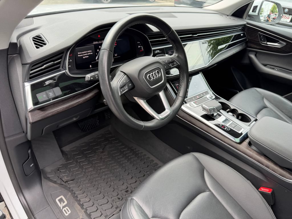 Used 2022 Audi Q8 Premium Plus AWD/4WD image 12