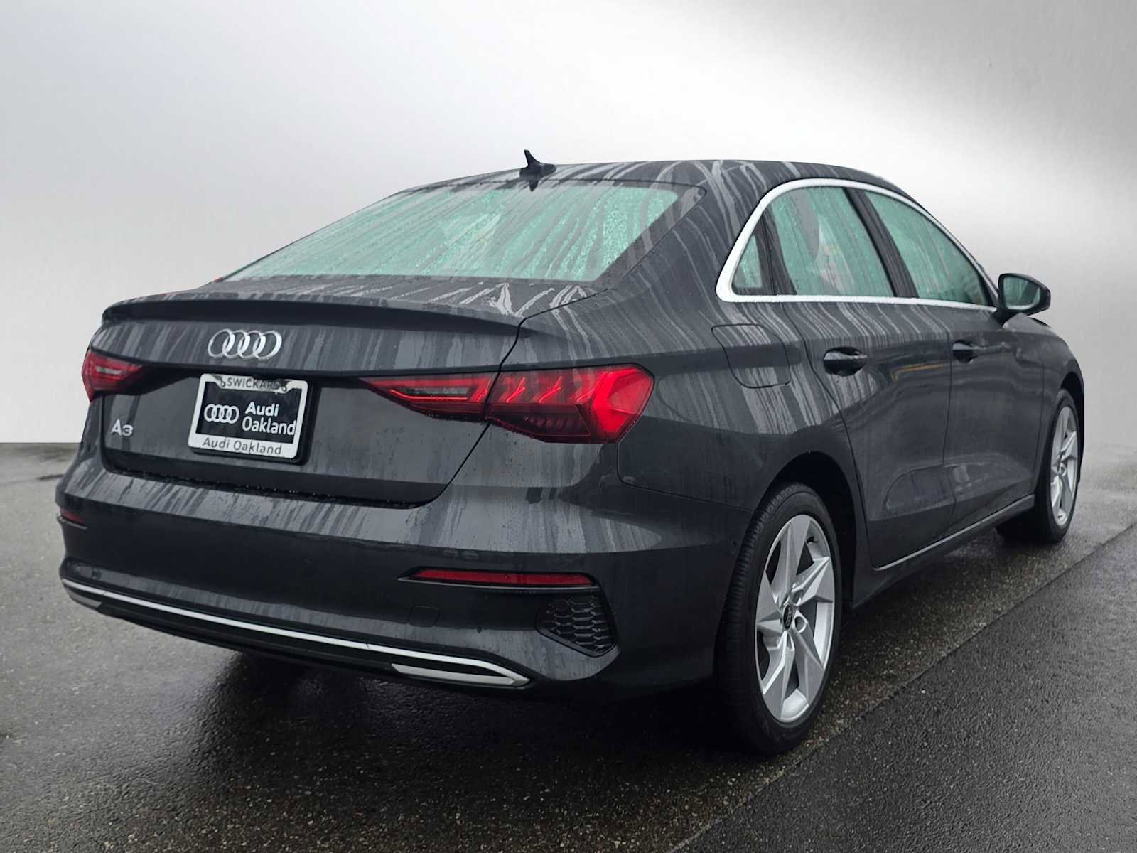 Used 2024 Audi A3 2.0T Premium image 3