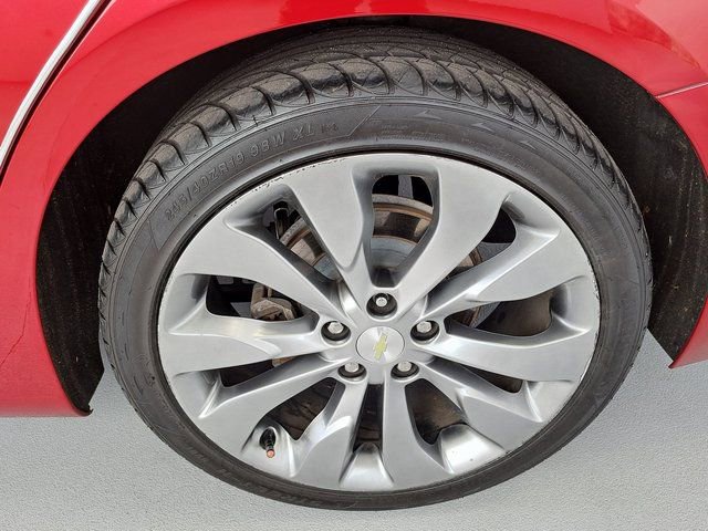 Used 2016 Chevrolet Malibu Premier w/ Driver Confidence Package FWD image 37