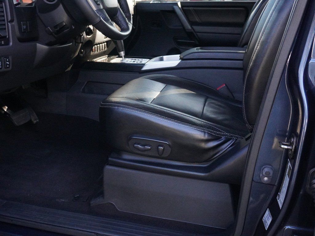 Used 2014 Nissan Titan PRO-4X w/ Pro-4x Luxury Package image 23
