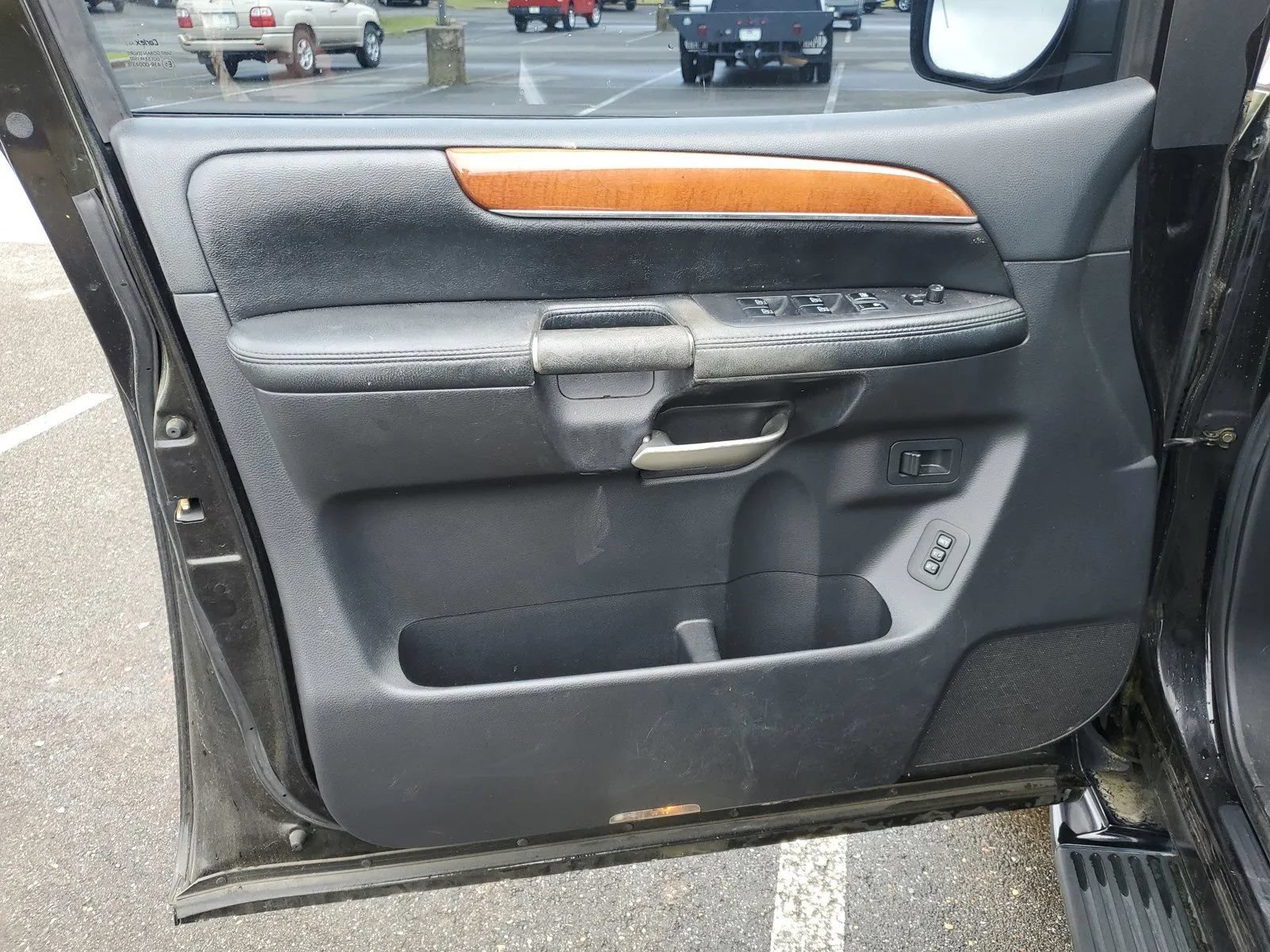 Used 2009 INFINITI QX56 2WD image 17