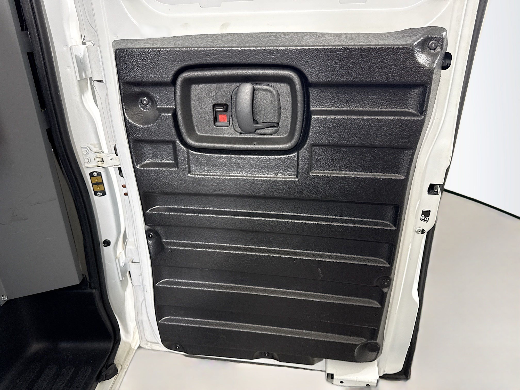 Used 2021 Chevrolet Express 2500 RWD image 23