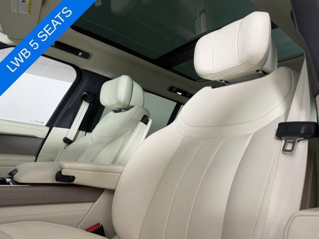 Used 2025 Land Rover Range Rover Long Wheelbase Autobiography AWD/4WD image 5