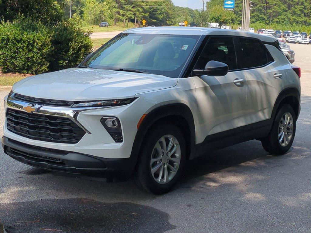 New 2026 Chevrolet TrailBlazer LS w/ LS Convenience Package FWD image 9
