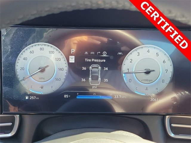 Certified 2025 Hyundai Elantra SEL image 7