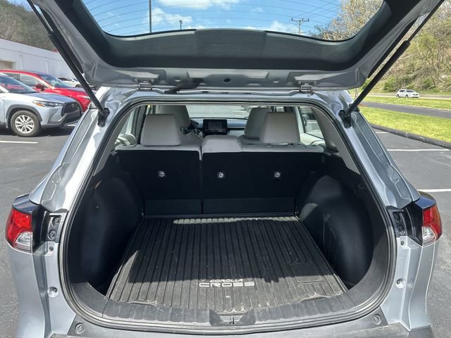 Used 2022 Toyota Corolla Cross L AWD/4WD image 22
