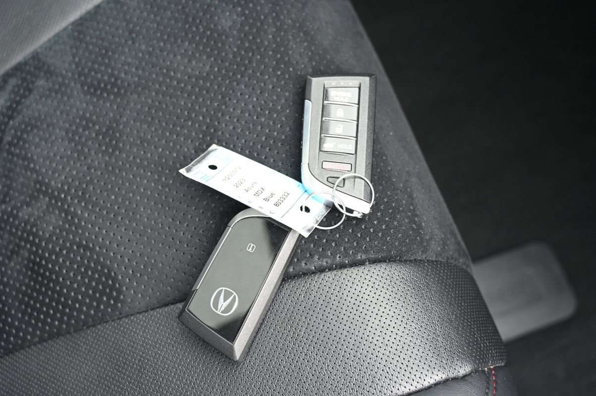 Used 2023 Acura MDX A-Spec image 46