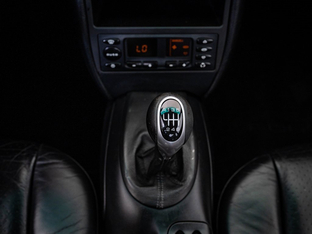 Used 2000 Porsche 911 Carrera image 37