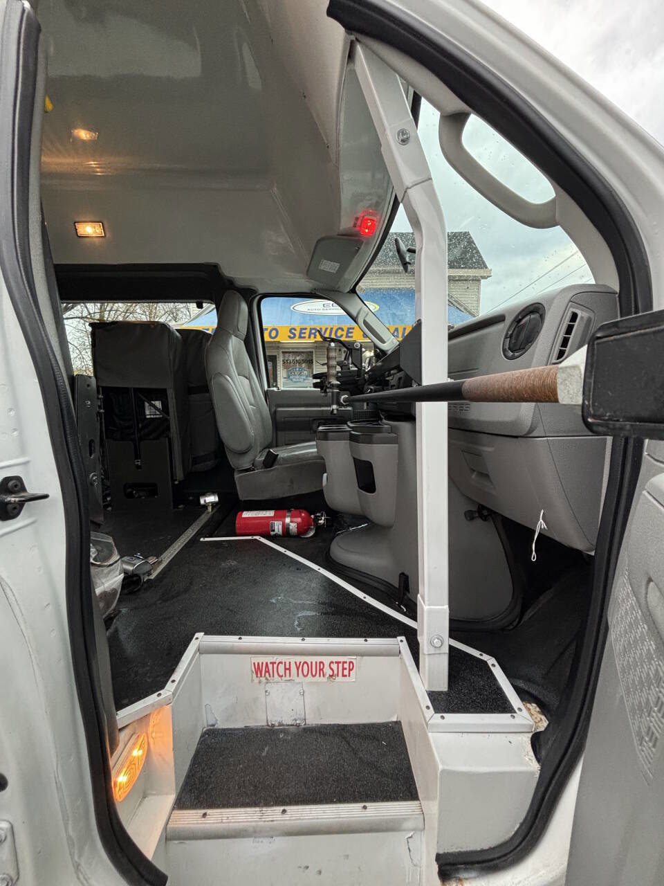 Used 2011 Ford E-250 and Econoline 250 Extended w/ PWR Group image 21