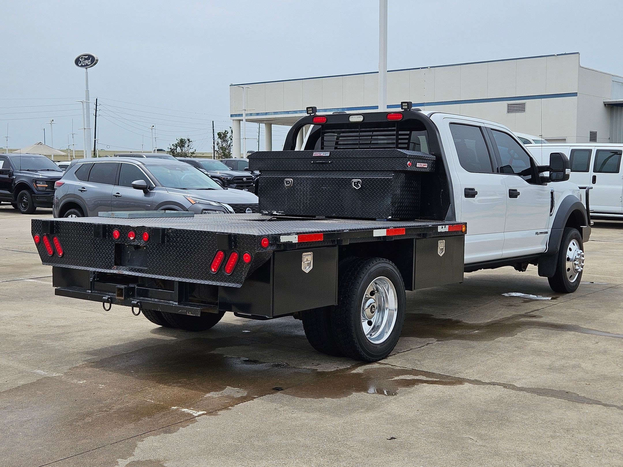 Used 2020 Ford F450 XLT AWD/4WD image 3