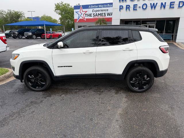 Used 2020 Jeep Compass Latitude FWD image 3