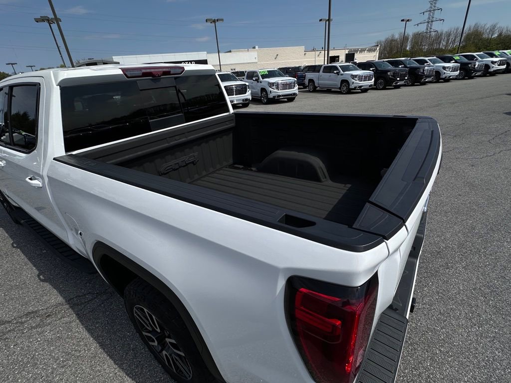 Used 2023 GMC Sierra 1500 AT4 w/ Technology Package AWD/4WD image 44