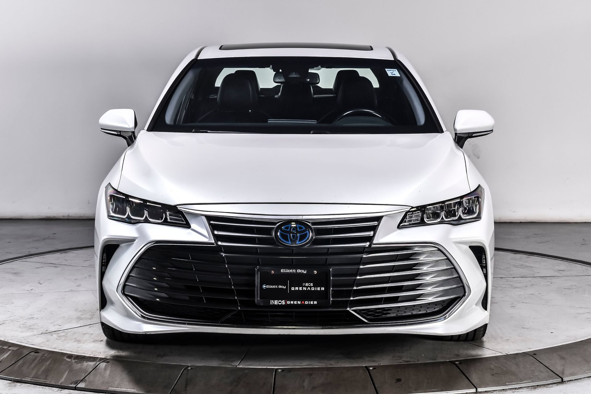 Used 2020 Toyota Avalon XLE w/ Moonroof Package FWD image 8