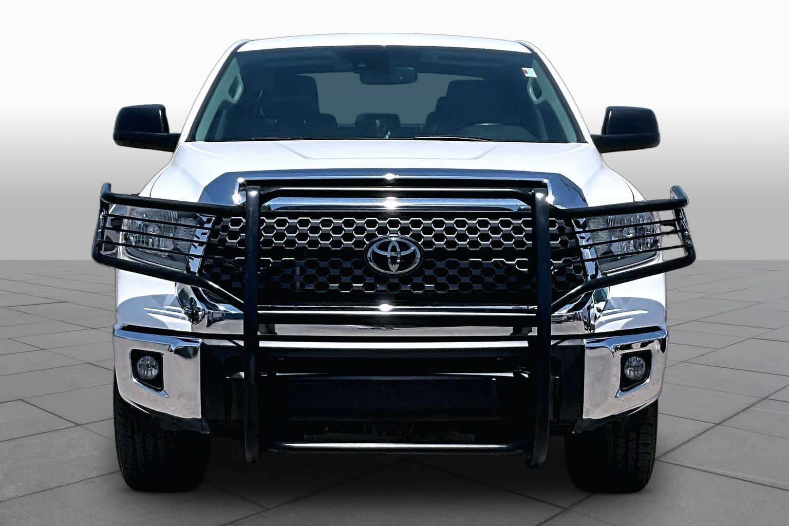 Used 2020 Toyota Tundra SR5 w/ SR5 Leather Package AWD/4WD image 4