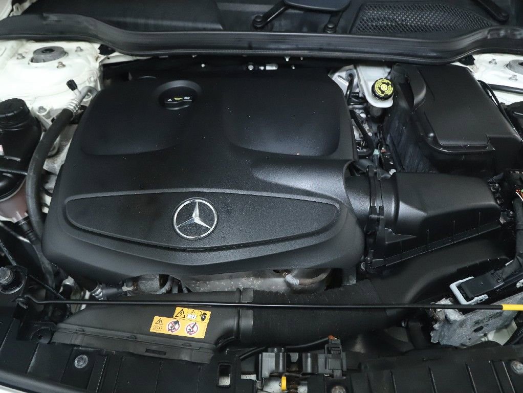 Used 2018 Mercedes-Benz GLA 250 4MATIC image 36