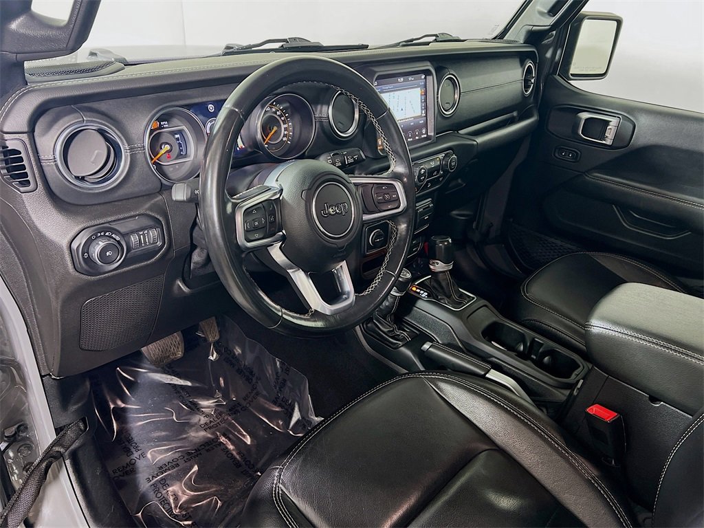 Used 2020 Jeep Wrangler Unlimited Sahara image 10
