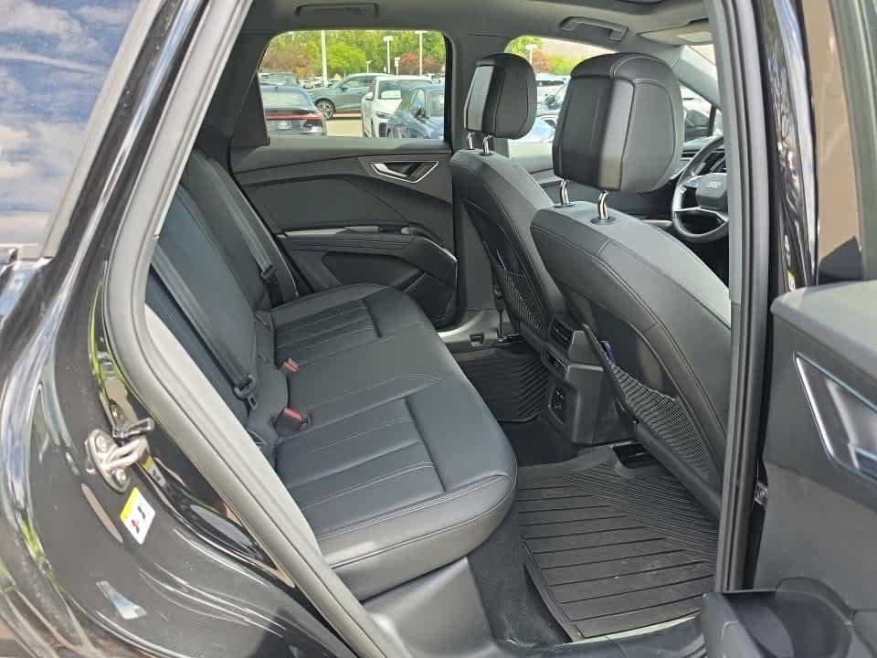 Used 2024 Audi Q4 e-tron Premium Plus w/ Premium Plus AWD/4WD image 10