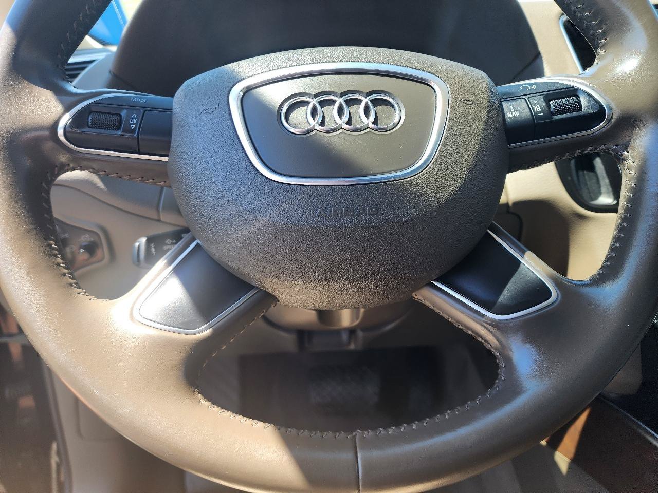 Used 2017 Audi Q5 2.0T Premium Plus w/ Technology Package AWD/4WD image 19