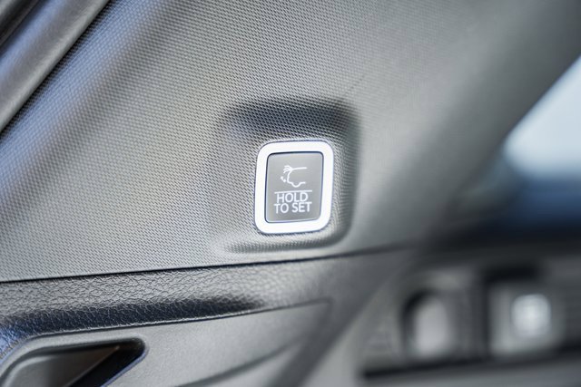 New 2025 Jeep Grand Cherokee Summit image 12