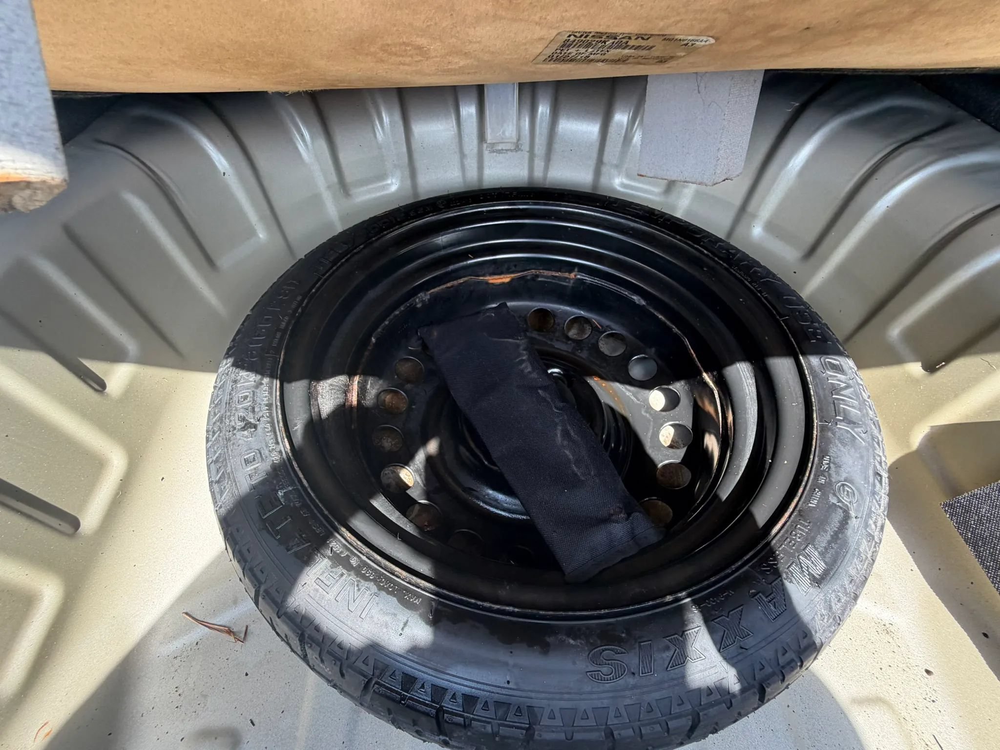 Used 2018 Nissan Versa SV FWD image 33