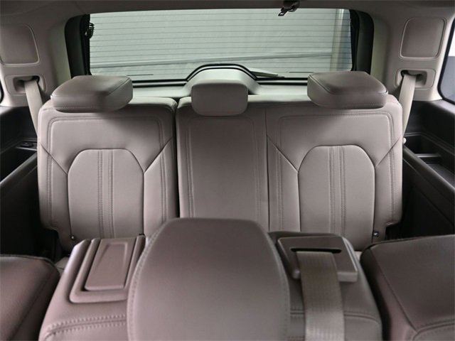 Used 2019 Ford Expedition Limited w/ Equipment Group 301A image 12