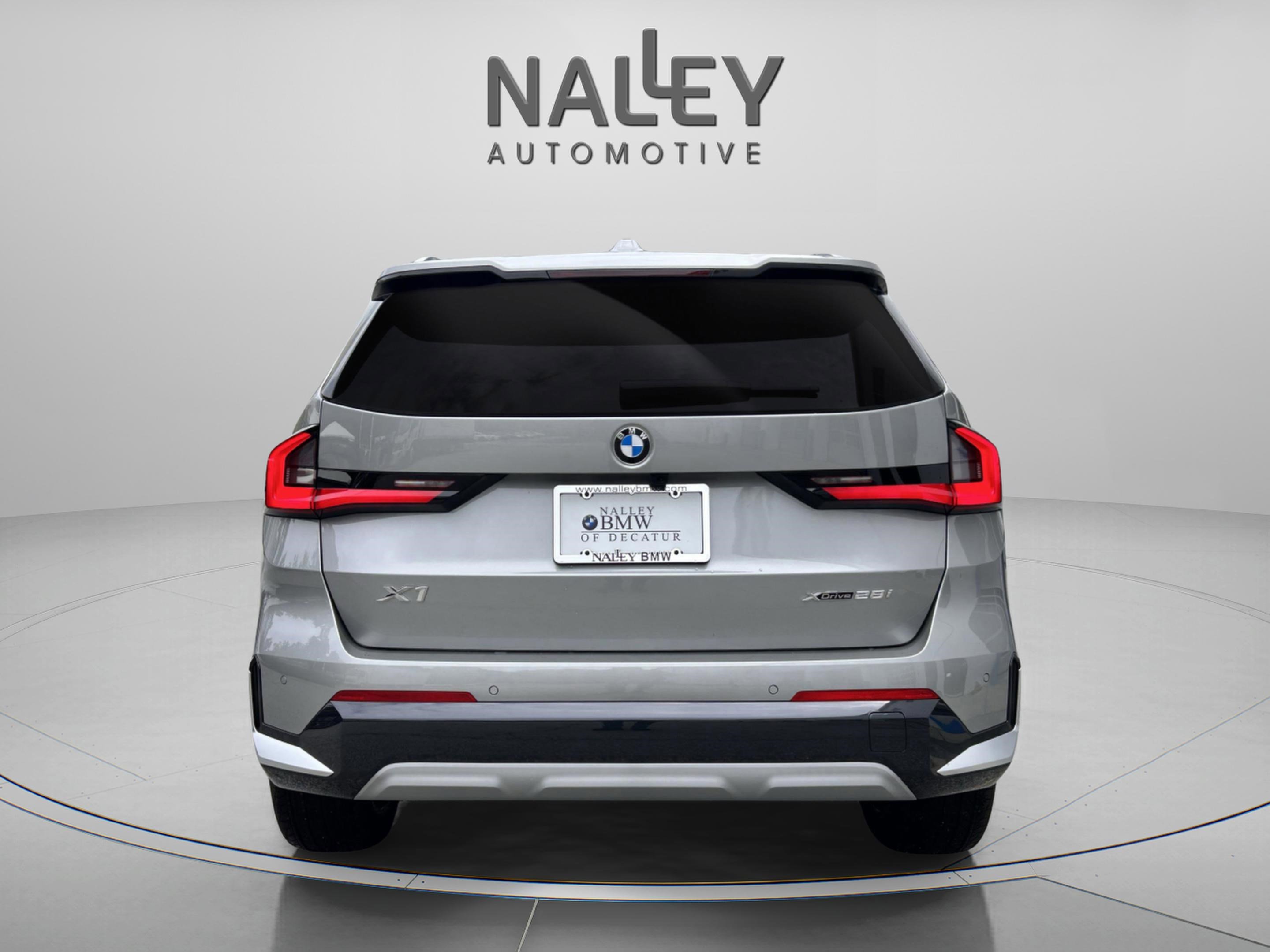 Used 2025 BMW X1 xDrive28i w/ Convenience Package image 3